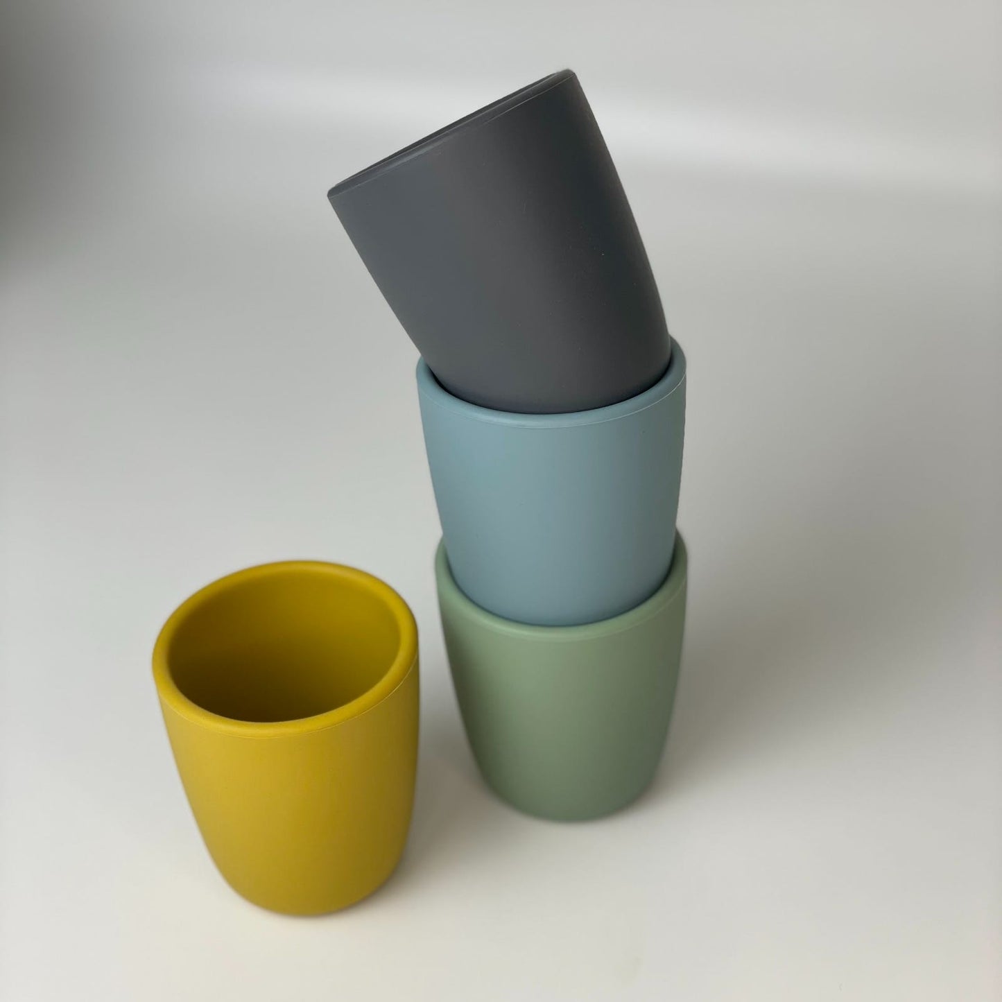 Becher / Trinkbecher