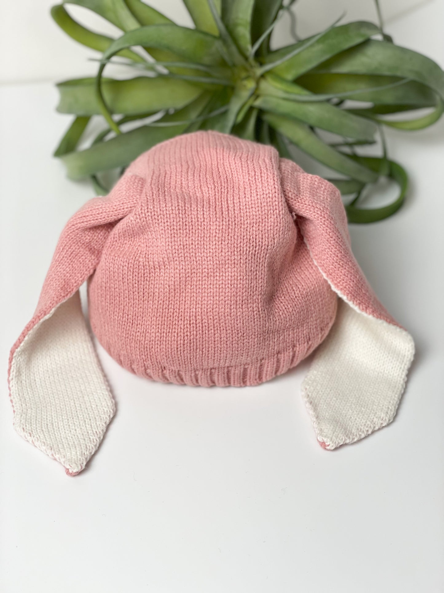 gestrickte Mütze mit Hasenohren / Hasenmütze / Wintermütze / Schlupfmütze