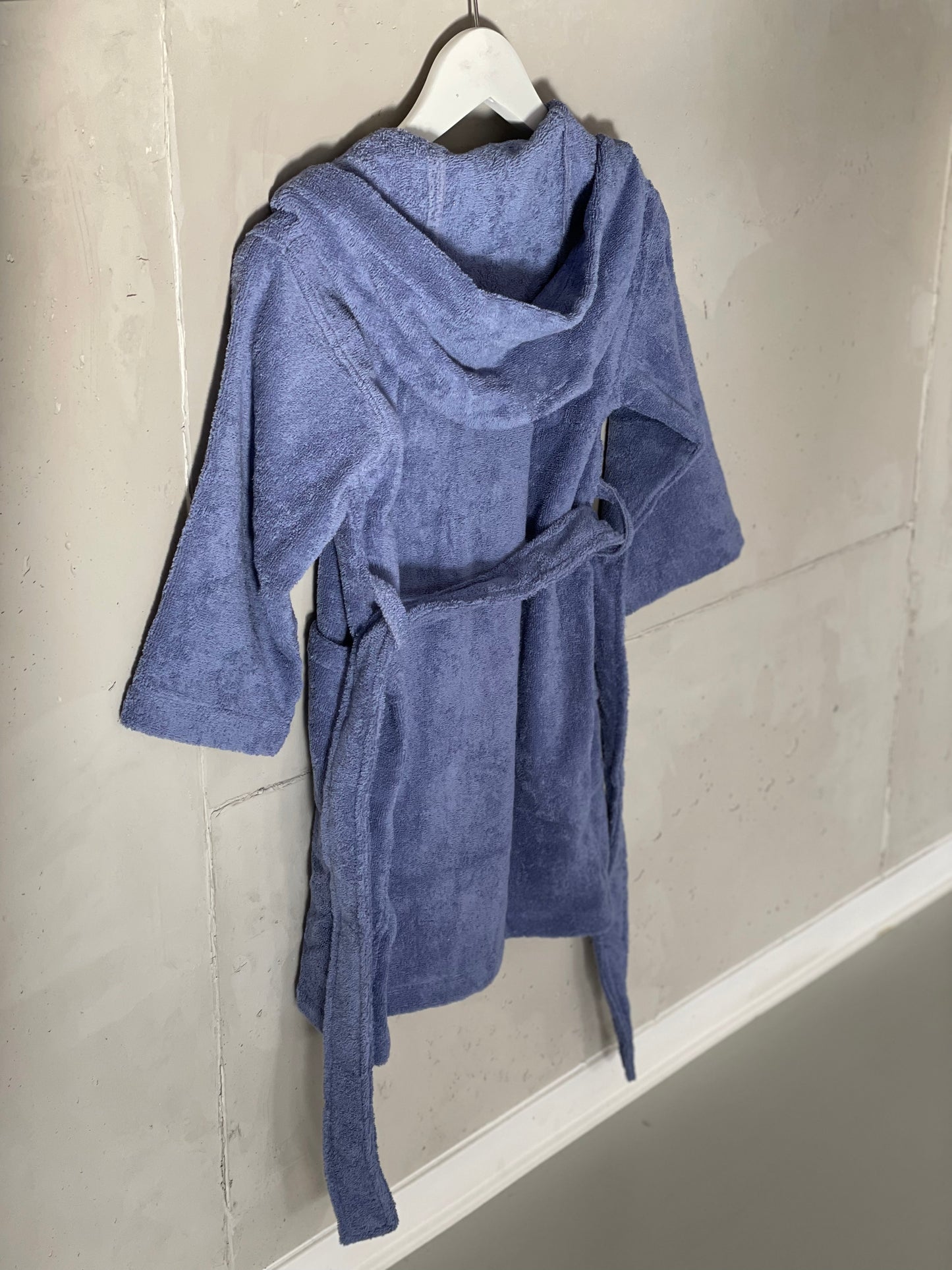 Baumwoll Bademantel für Kinder in blau.
