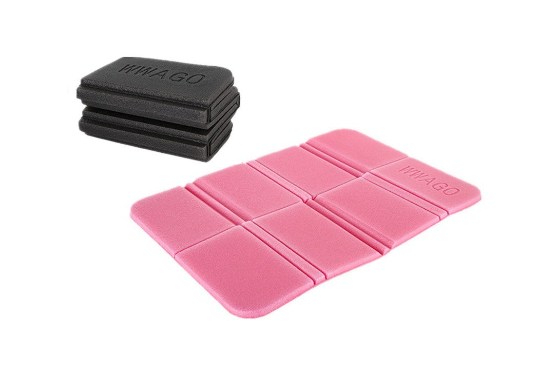 Thermo Sitzkissen in pink und schwarz. Die Iso Sitzkissen sind ultraleicht und halten wunderbar warm!
